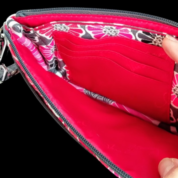 Vera Bradley Pink/Gray Clutch NWOT 🎉2X Host Pick🎉 - Picture 3 of 10